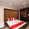 Отель Golden Inn By OYO Rooms, фото 22