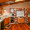 Отель Grizzly Manor, фото 10
