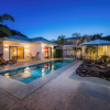 Отель New Oasis in Gated Community With Pool Breakfast, фото 1