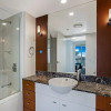 Отель Towers of Chevron - Private Apartments, фото 12