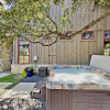 Отель Luxury W/ Private Hot Tub & Outdoor Kitchen 3 Bedroom Home, фото 15