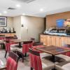 Отель Comfort Inn & Suites, фото 23