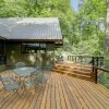 Отель Sapphire Treehouse Cabin w/ Views, Deck, Fireplace, фото 13