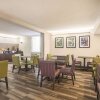 Отель La Quinta Inn & Suites by Wyndham Fort Lauderdale Tamarac в Тамараке