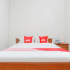 Отель OYO 2030 Melawai Homestay, фото 8