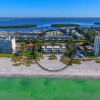 Отель LaPlaya 106A Beach front Just steps to the white sand and turquoise Gulf of Mexico, фото 16