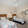 Отель Two Bedroom Condo - Short Walk to the Beach, фото 4