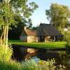 Отель Stylish Thatched Villa with 2 Bathrooms near Giethoorn, фото 15