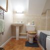 Отель Stunning Exeter Apartment, фото 7