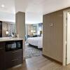 Отель Hampton Inn & Suites by Hilton Calgary-Airport, фото 33