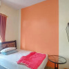 Отель OYO 91072 Enine Homestay Makassar, фото 14
