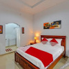 Отель OYO 91326 Two Mades Guest House, фото 16