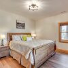Отель Wooded Cabin: Mtn Views, Hot Tub & 2 Decks!, фото 6