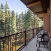Отель Slopeside 3 Bedroom Platinum-rated Residence at Golden Peak, Steps to Vail Village, фото 8