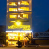 Отель Queen Hotel Danang, фото 1
