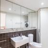 Отель EVAN, 1BDR Southbank Apartment, фото 5
