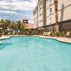 Отель La Quinta Inn & Suites by Wyndham Las Vegas Summerlin Tech, фото 22