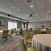 Отель Holiday Inn Express & Suites Aurora - Naperville, an IHG Hotel, фото 33