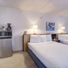 Отель Perfectly Located Hotel Room - Ski-In Ski-Out - Steps to the American Eagle/American Flyer chairlift, фото 4