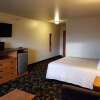 Отель Grand View Inn & Suites, фото 3