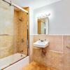 Отель Be My Guest, Gorgeous 2BD Next to Reading Terminal, фото 9