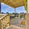 Отель Ranch Cabin w/ Decks, 10 Mi to Fredericksburg, фото 18