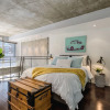 Отель QuickStay - Sunlit Luxury Loft on King West, фото 4