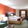 Отель Holiday Inn Express Hotel & Suites Brownsville, an IHG Hotel, фото 3
