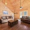 Отель Walnut Ridge Cabin. Sleeps 7-11! Hot tub, pool table, minutes to downtown Gatlinburg!, фото 12