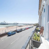 Отель Beautiful 2 Bed Balcony Apart Seafront Eastbourne, фото 23