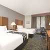 Отель La Quinta Inn & Suites by Wyndham Morgantown, фото 41