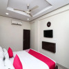 Отель OYO 5189 Hotel East Lite, фото 2