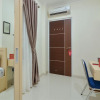 Отель ZEN Rooms Near Stasiun Sudirman, фото 4