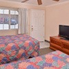 Отель Golden Eagle Motel, фото 4