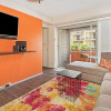Отель Waikiki Gem - Two Bedroom Condo, фото 4