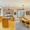 Отель Wfh-friendly Townhome Rental Near Ferry in Everett, фото 15