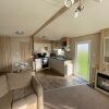 Отель Holiday Park Caravan Fluffy in Harts Holiday Park, фото 9