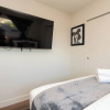 Отель Superb Apartment near Dodger, фото 3