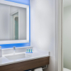 Отель Holiday Inn Express & Suites Nearest Universal Orlando, an IHG Hotel, фото 10