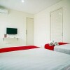 Отель RedDoorz @ Bukit Palma Surabaya, фото 3