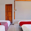 Отель OYO Life 91201 Larasati Homestay Pantai Klayar, фото 3