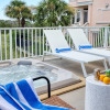 Отель Beachwalk by Avantstay Hilton Head Oasis Steps From Singleton Beach, фото 20