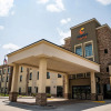 Отель Comfort Suites University, фото 1