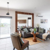 Отель Amplio condo #alberca en el roof#15 min Arco CSL, фото 2