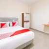 Отель Falah Residence Syariah by OYO Rooms, фото 29