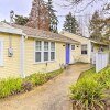 Отель Bainbridge Island Abode < 1 Mi to Winslow! в Бейнбридж-Айленде