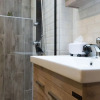 Отель Entire Apartment 3 Guests1 Bedroom1 Bed1 Bathroom, фото 9
