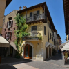 Отель Pop Art Apartment - Sleeps 6 in Torri del Benaco Downtown, фото 1