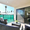 Отель Los Angeles 3BR Villa Suites-FreeParking, фото 2