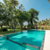 Отель Antique Dutch Period Country House With Far Reaching West-facing Views, фото 11